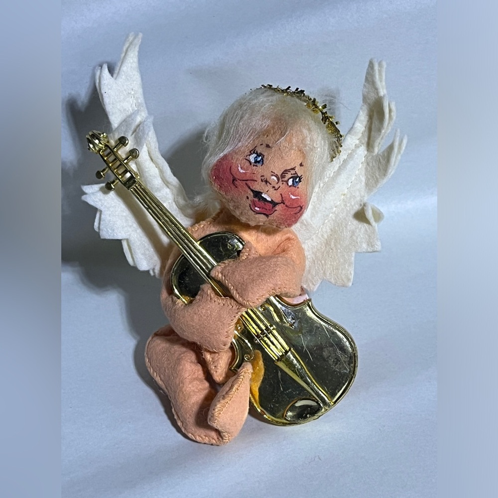 1957-1981  Vintage Annalee Angel With Gold Lame Harp Mobilitee marked Hong Kong